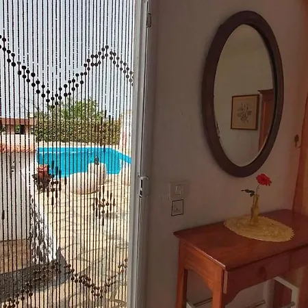 Casitas Pereras * Los Llanos De Aridane